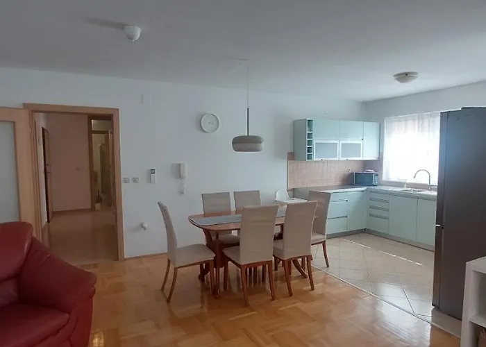 Anka, Apartman